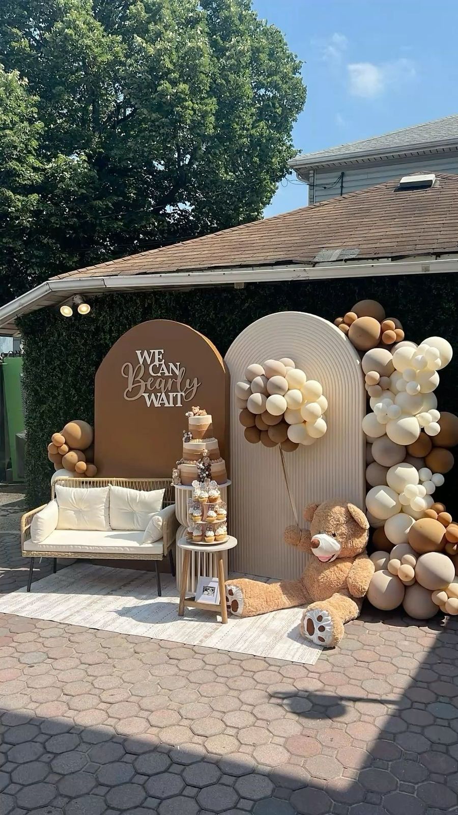 Baby Celebrations: Baby Shower, Gender reveal, Photoshoot, Baptisim.